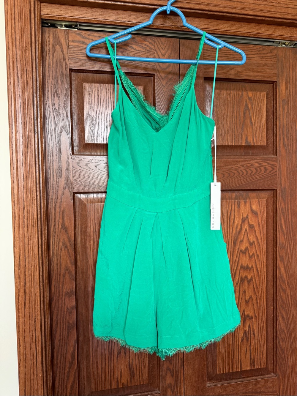 NWT ADELYN RAE GREEN ROMPER WITH LACE TRIM SMALL